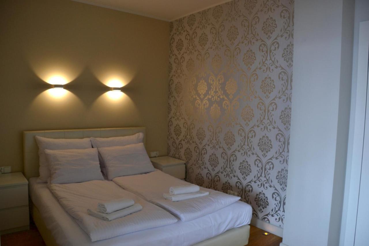 Apartamenty Centrum Nad Motlawa Z Widokiem Na Patio Z Balkonem Gdansk Exterior photo